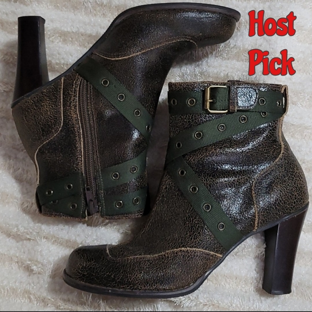 Vintage Kylie Crackled Leather Boots High Heel Buckle Straps Grommets 6.5M